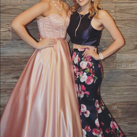 Sherri Hill prom dress - Picture 3 of 4